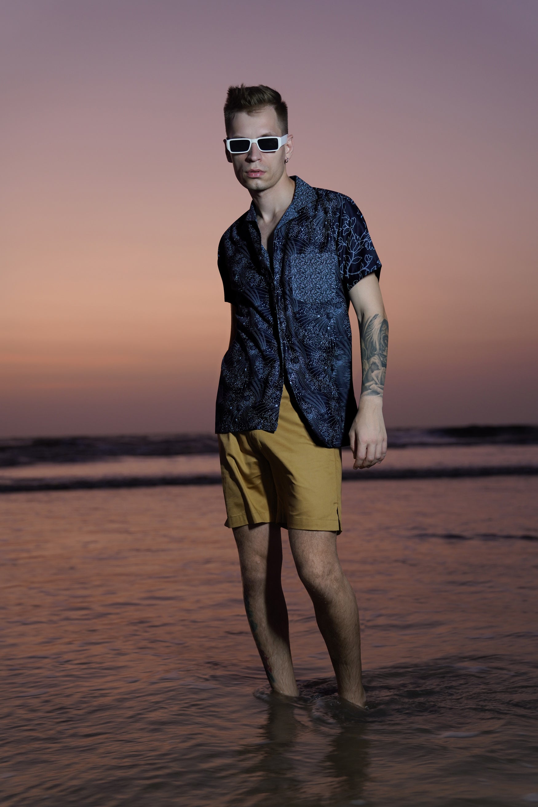 Cinder Blue Leaves Printed Subtle Sheen Super Soft Premium Cotton Shirt 11718-CC-BLK-SS-38, 11718-CC-BLK-SS-39, 11718-CC-BLK-SS-40, 11718-CC-BLK-SS-42, 11718-CC-BLK-SS-44, 11718-CC-BLK-SS-46, 11718-CC-BLK-SS-48, 11718-CC-BLK-SS-50, 11718-CC-BLK-SS-52