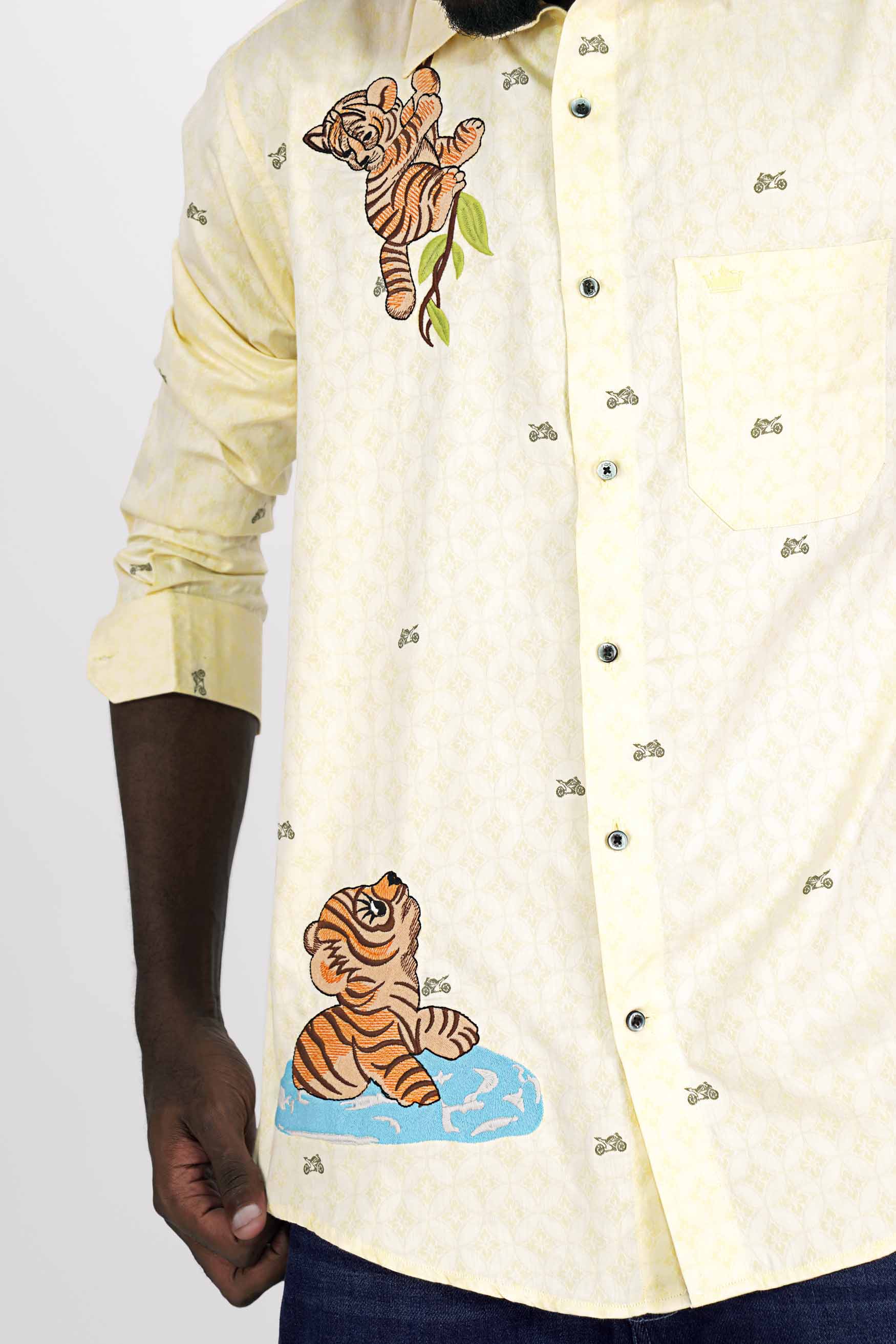 Oasis Cream and Cubs Patchwork Jacquard Textured Premium Giza Cotton Designer Shirt 7712-GR-E175-38, 7712-GR-E175-H-38, 7712-GR-E175-39, 7712-GR-E175-H-39, 7712-GR-E175-40, 7712-GR-E175-H-40, 7712-GR-E175-42, 7712-GR-E175-H-42, 7712-GR-E175-44, 7712-GR-E175-H-44, 7712-GR-E175-46, 7712-GR-E175-H-46, 7712-GR-E175-48, 7712-GR-E175-H-48, 7712-GR-E175-50, 7712-GR-E175-H-50, 7712-GR-E175-52, 7712-GR-E175-H-52