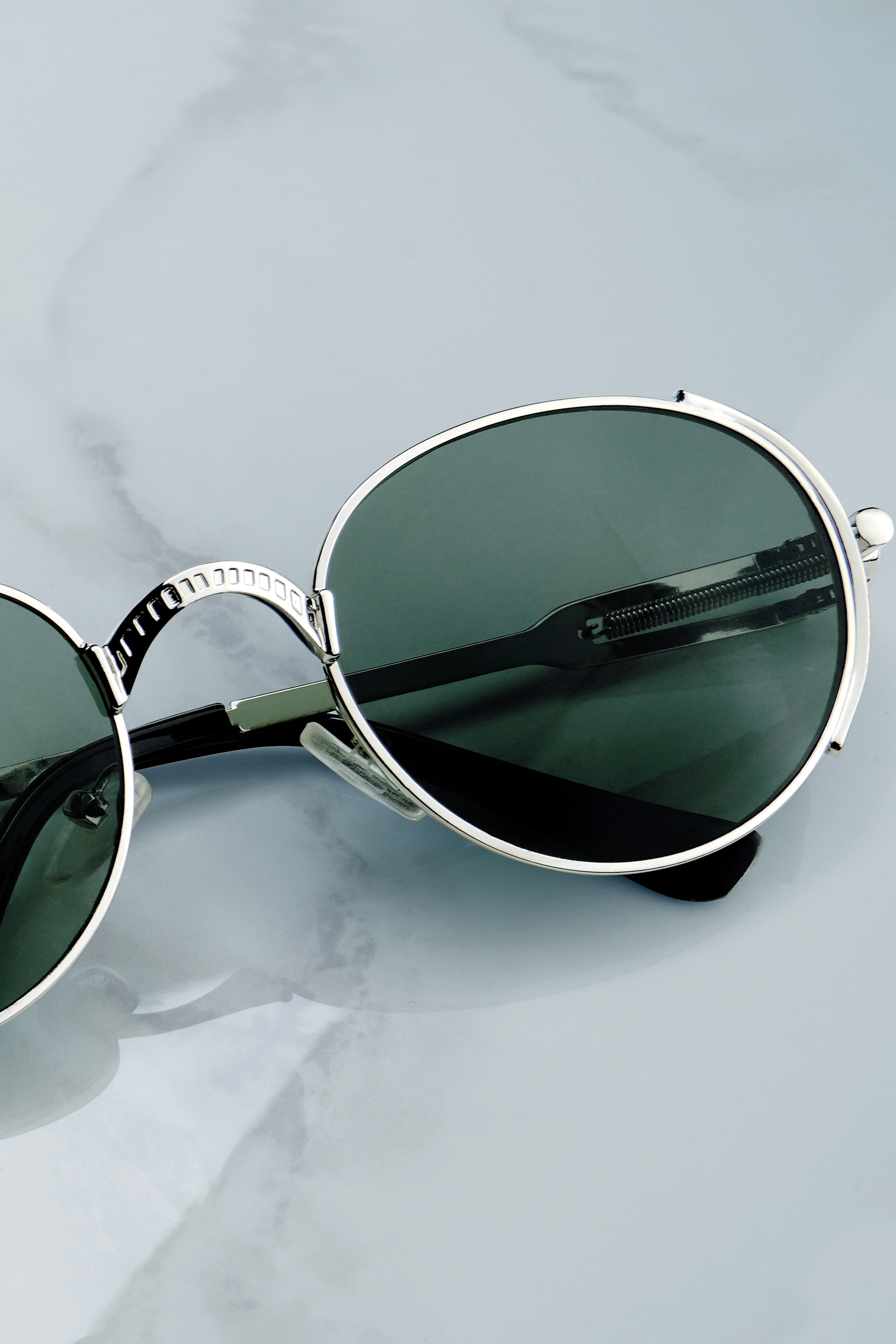 Retrovia-Vintage Green Tint French Crown Round-Shaped Unisex Sunglasses