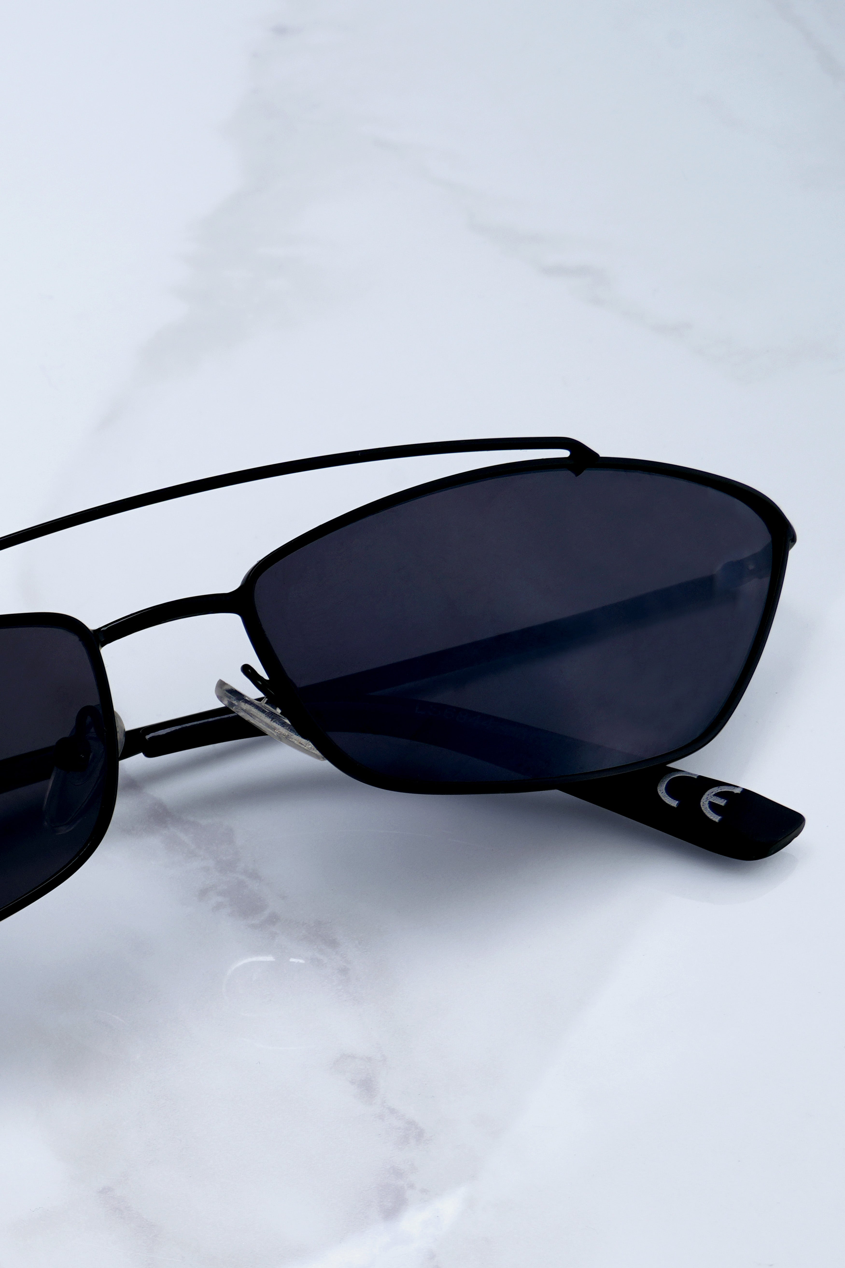 Noctara-Shadow Black French Crown Narrow Cat-Eye Unisex Sunglasses