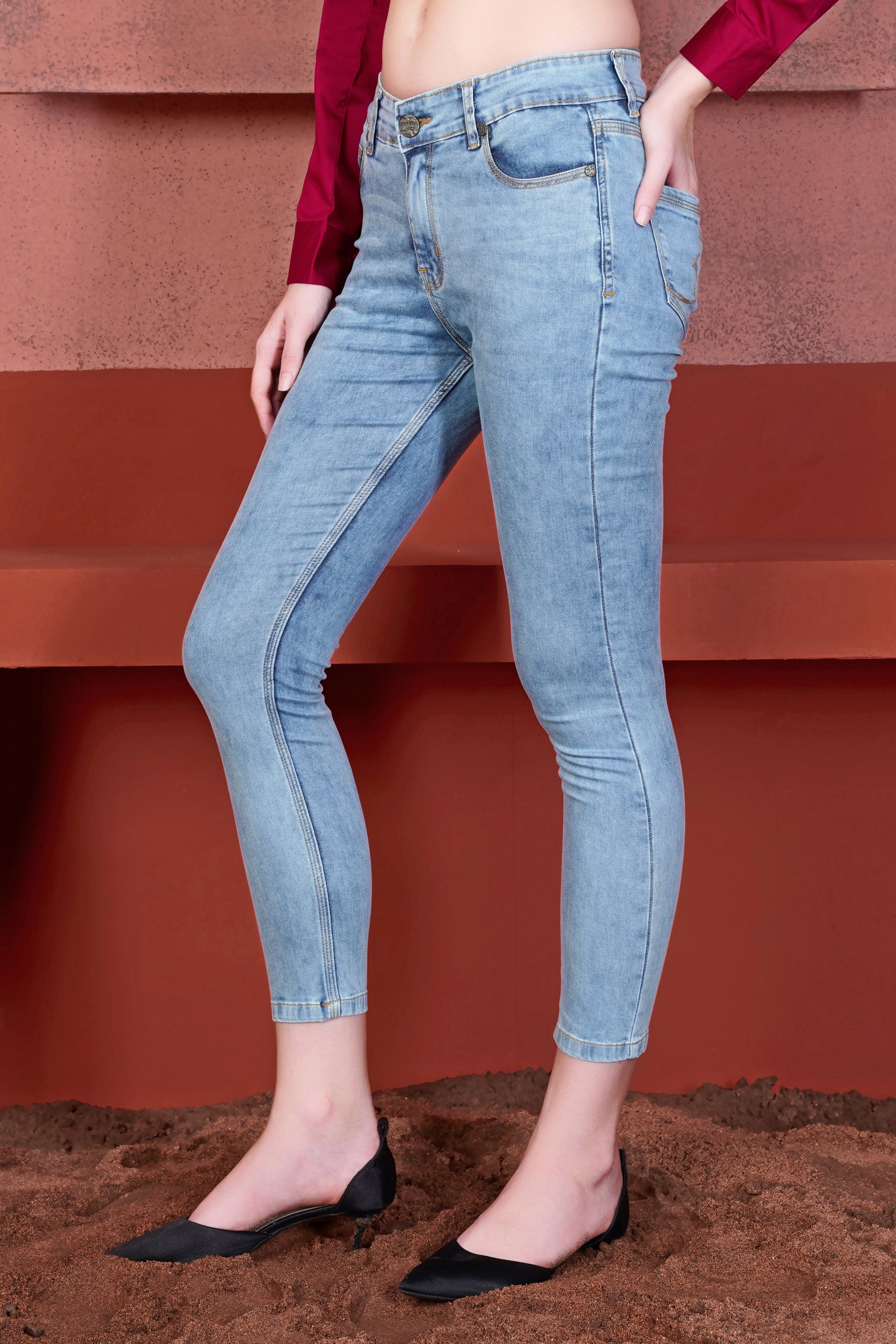 Women's Skinny Fit Moonstone Blue Whiskering Wash Stretchable Denim