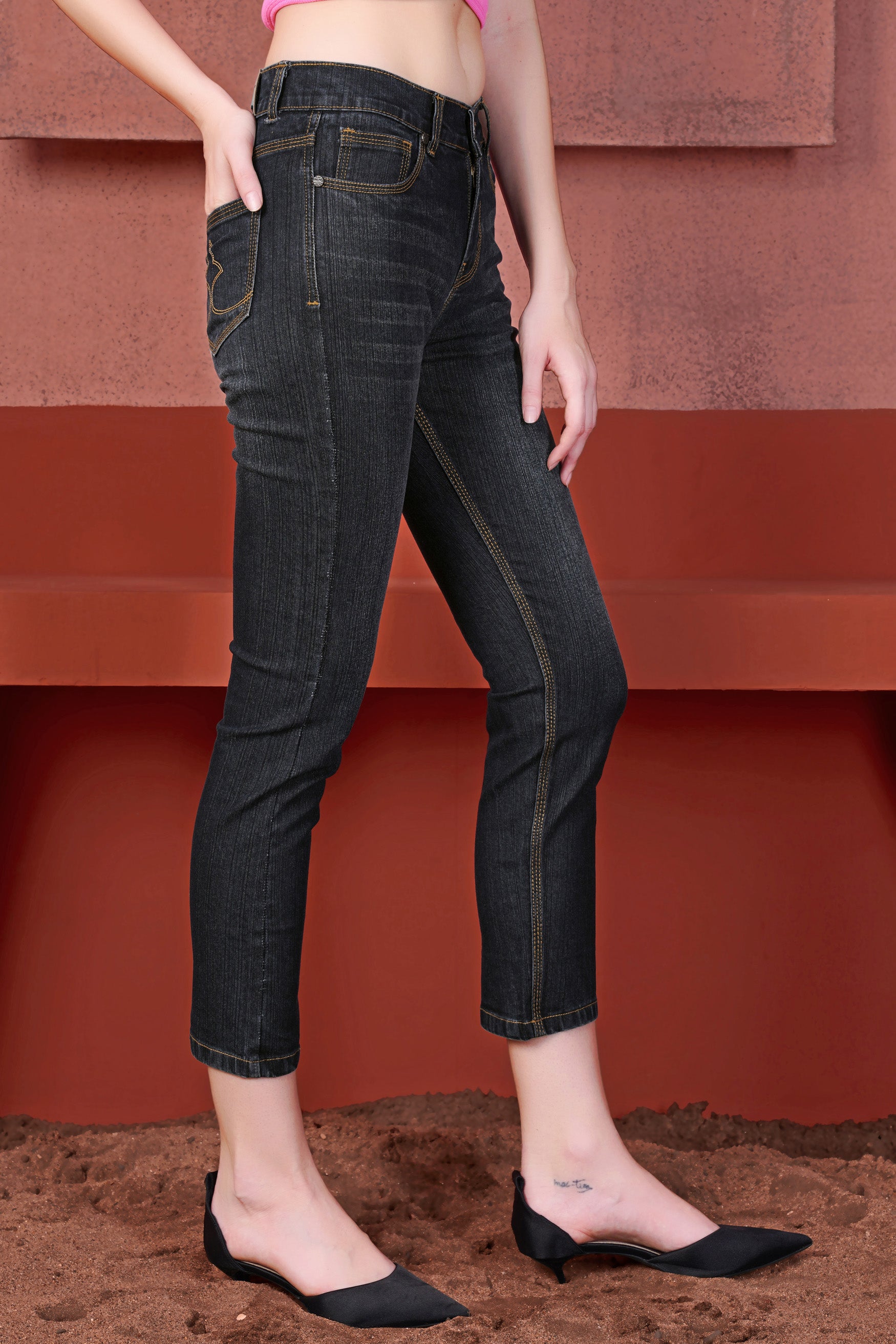Women's Skinny Fit Jade Black Whiskering Wash Ankle Length Stretchable Denim