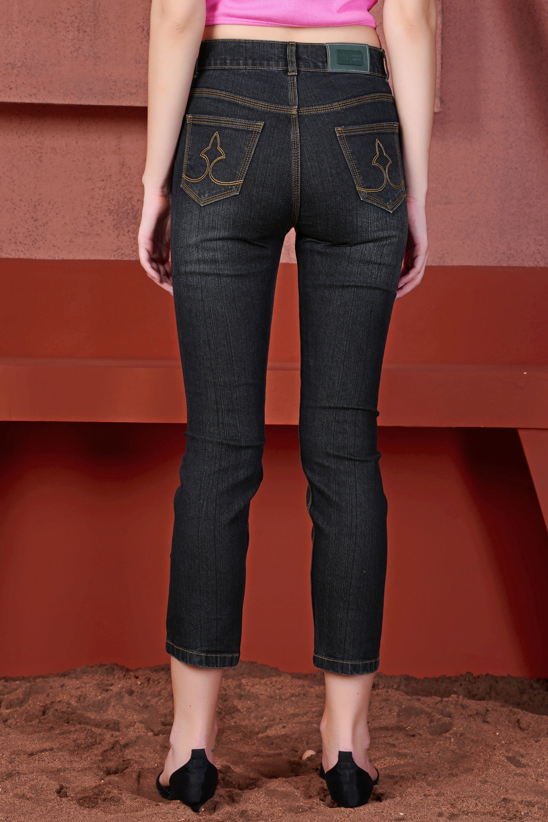 Women's Skinny Fit Jade Black Whiskering Wash Ankle Length Stretchable Denim