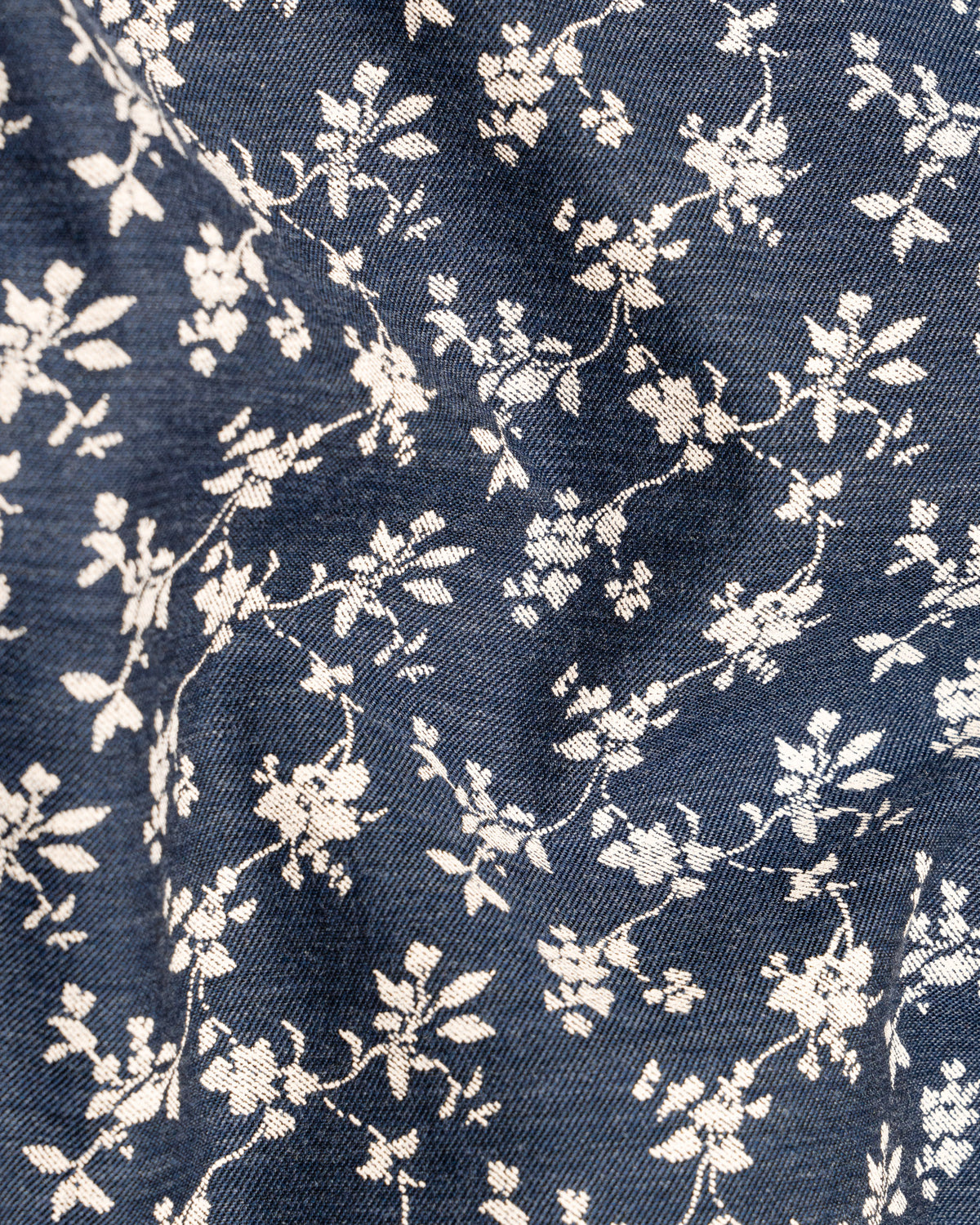 Denim Blue Flowers Printed Premium Oxford Shirt 5189-BD-38, 5189-BD-H-38, 5189-BD-39, 5189-BD-H-39, 5189-BD-40, 5189-BD-H-40, 5189-BD-42, 5189-BD-H-42, 5189-BD-44, 5189-BD-H-44, 5189-BD-46, 5189-BD-H-46, 5189-BD-48, 5189-BD-H-48, 5189-BD-50, 5189-BD-H-50, 5189-BD-52, 5189-BD-H-52