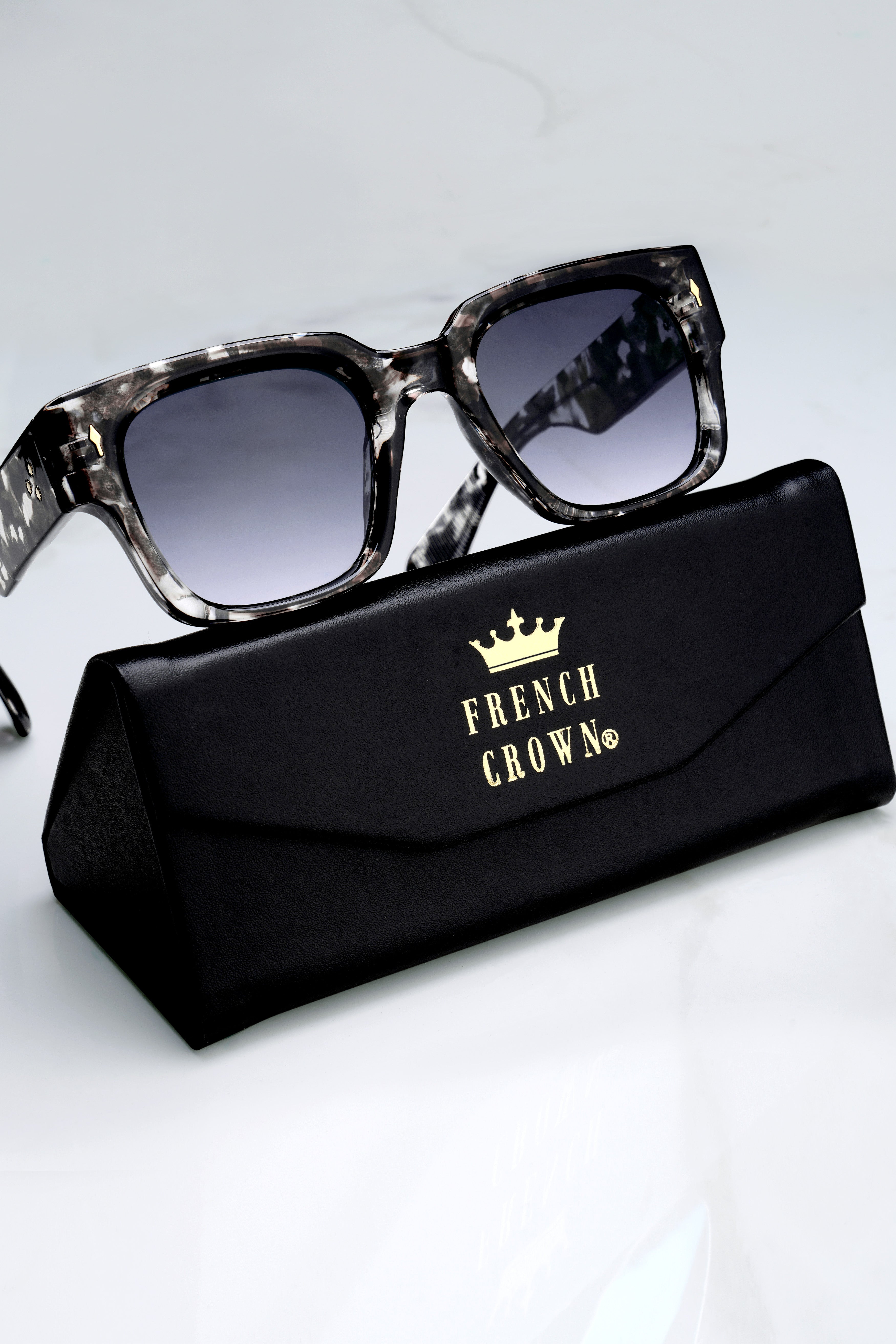 Stoneva-Smoky Marble Blue Granite French Crown Full Rim Unisex Sunglasses