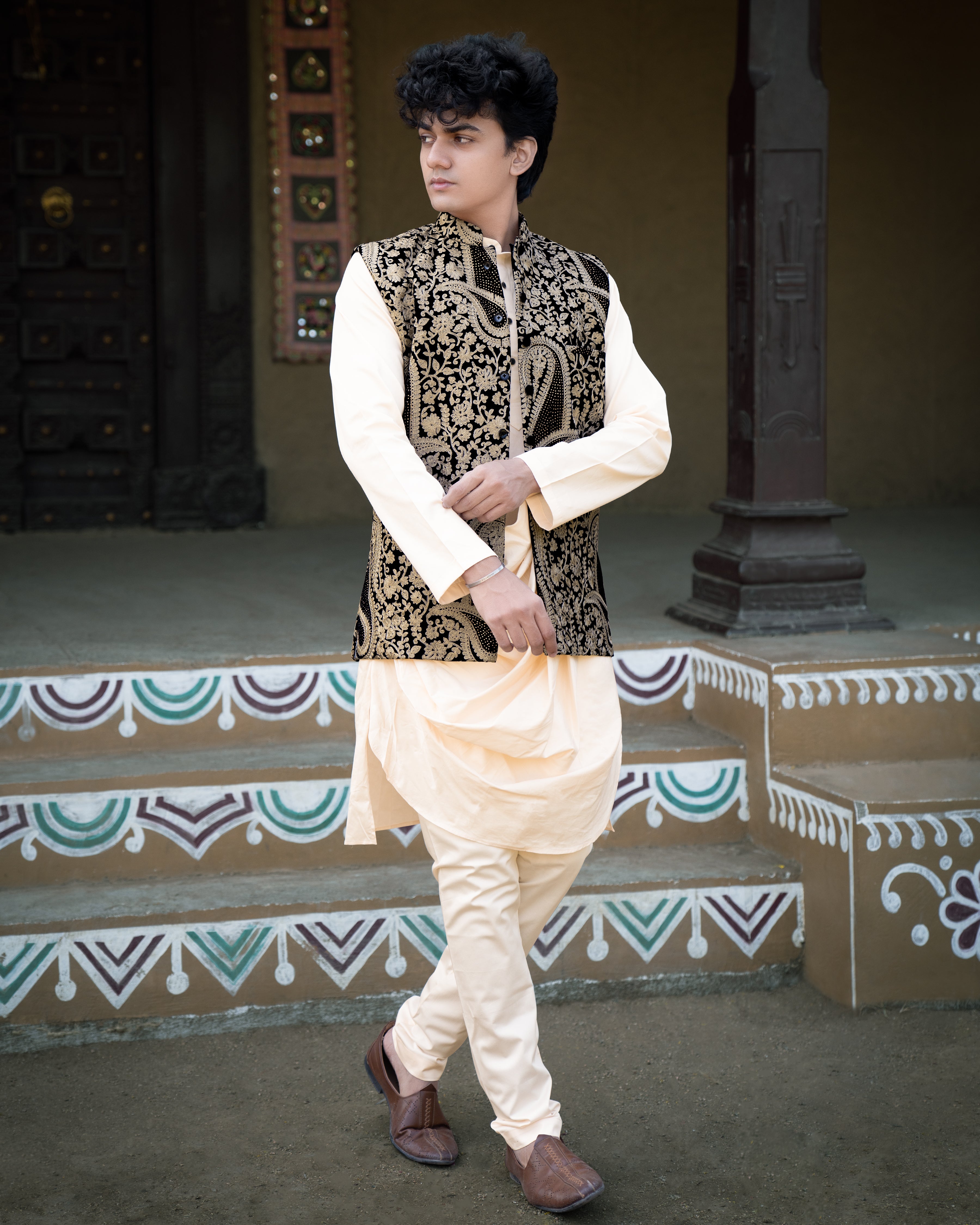 Muesli Brown and Black Velvet Sleeveless Heavy Embroidered Jacket with Draped Kurta, Pajama set SH013-SRW04-36, SH013-SRW04-38, SH013-SRW04-40, SH013-SRW04-42, SH013-SRW04-44, SH013-SRW04-46, SH013-SRW04-48, SH013-SRW04-50, SH013-SRW04-52, SH013-SRW04-54, SH013-SRW04-56, SH013-SRW04-58, SH013-SRW04-60 