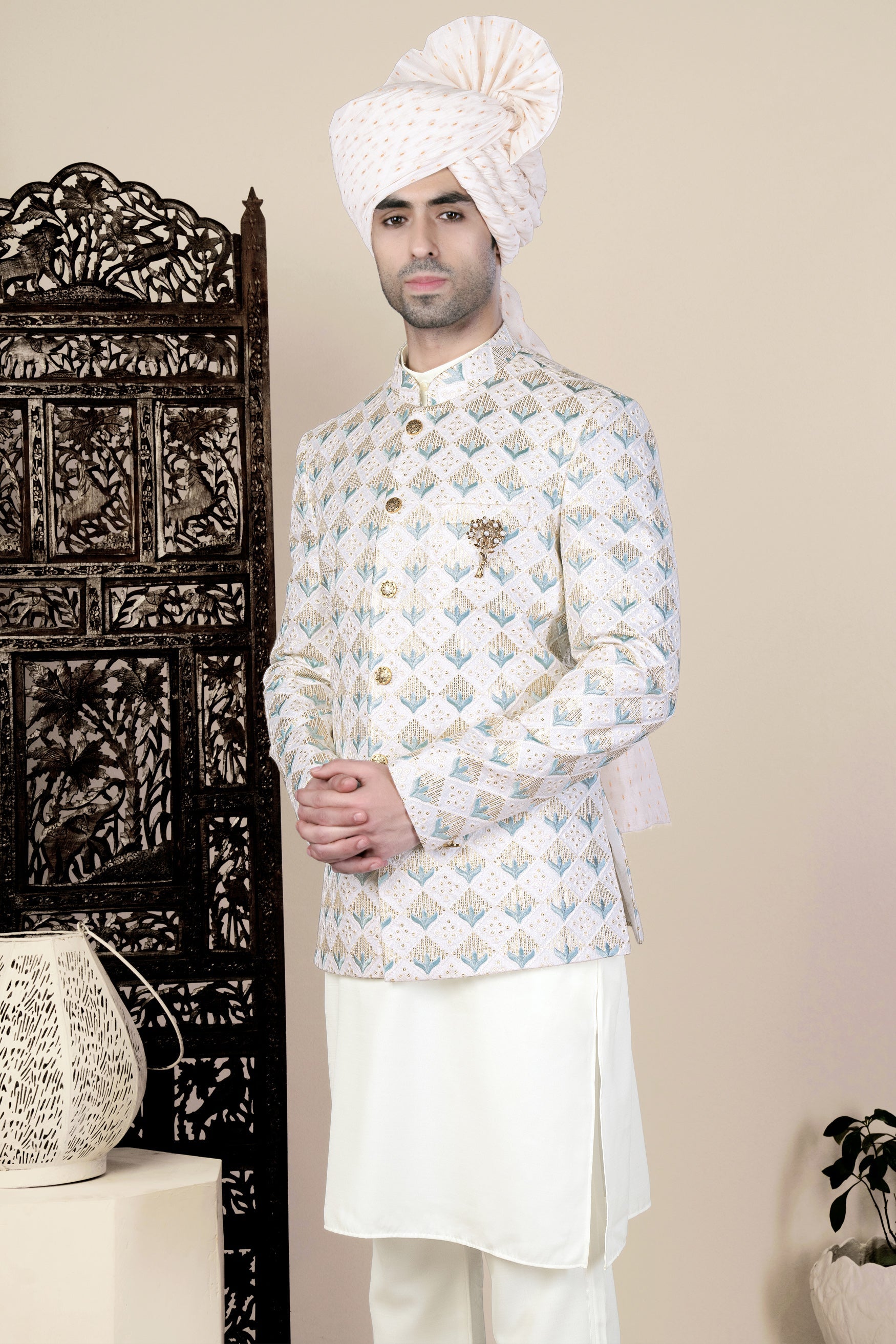 Sand Cream Geometric Thread and Sequin Embroidered Jodhpuri