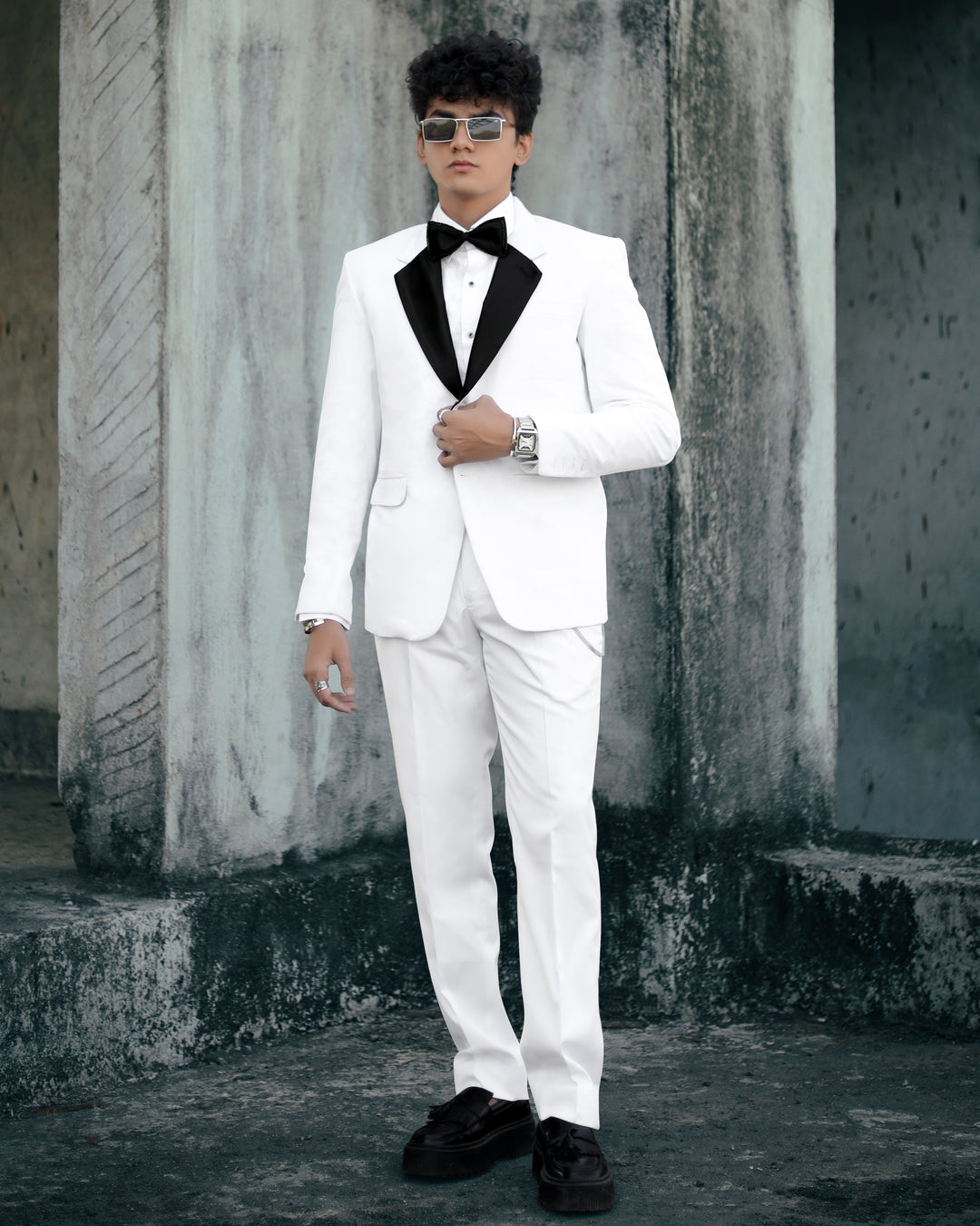 White Cotton Suit For Men