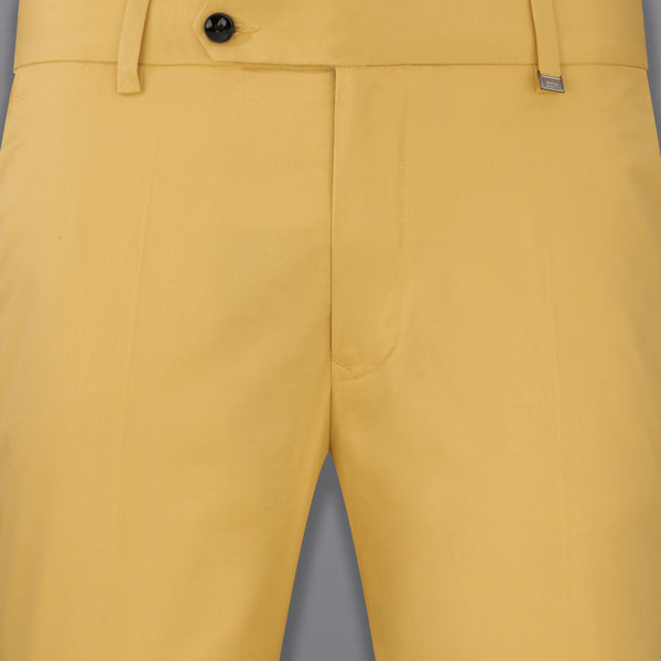 6 Ways to Wear Yellow Pants